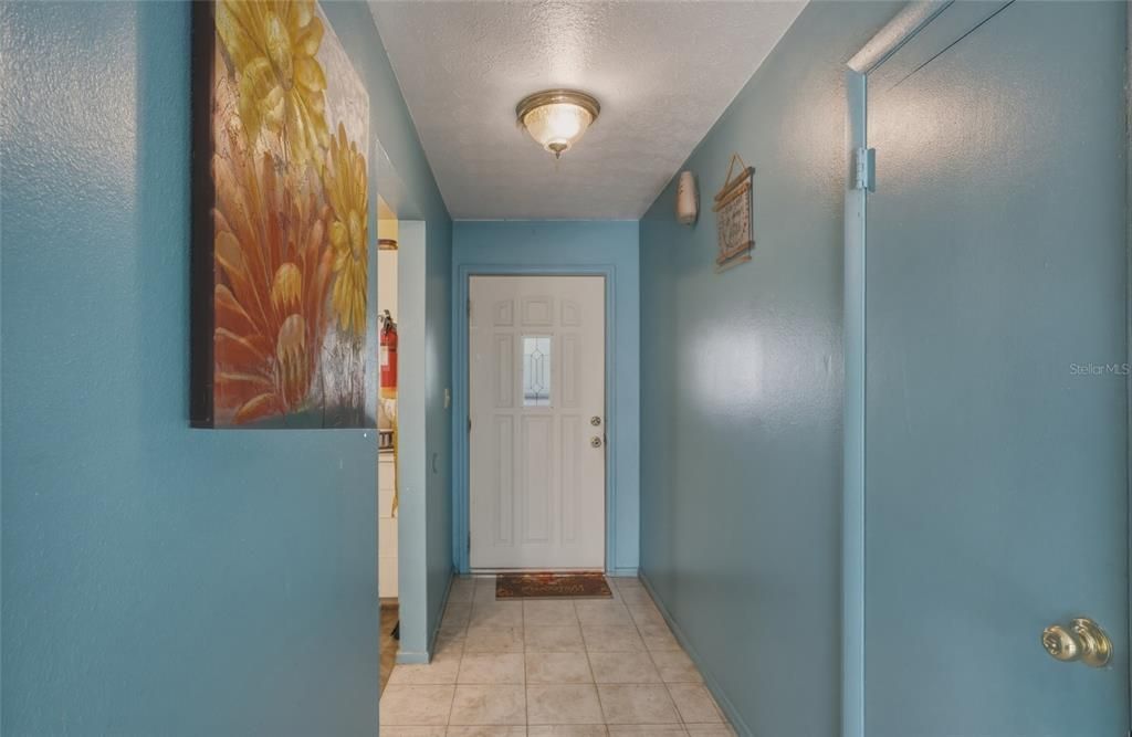 For Sale: $218,000 (3 beds, 2 baths, 1014 Square Feet)