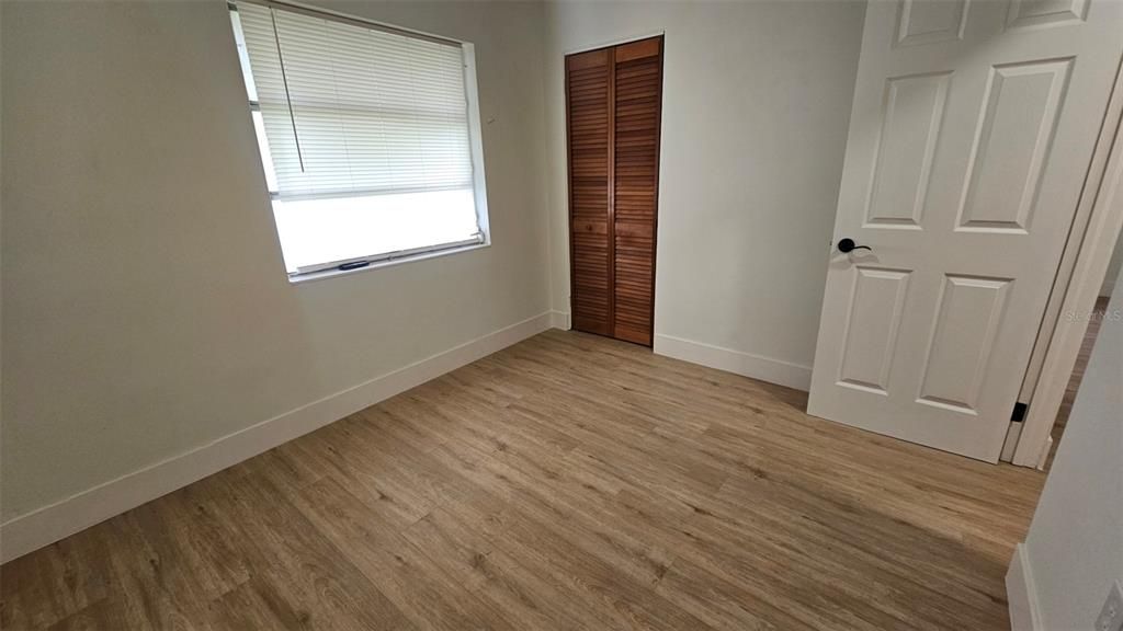 For Sale: $254,900 (3 beds, 2 baths, 912 Square Feet)