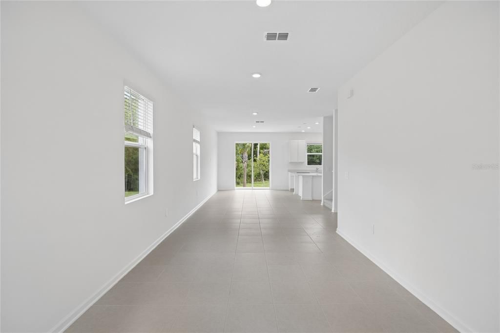 For Rent: $2,000 (3 beds, 2 baths, 1873 Square Feet)