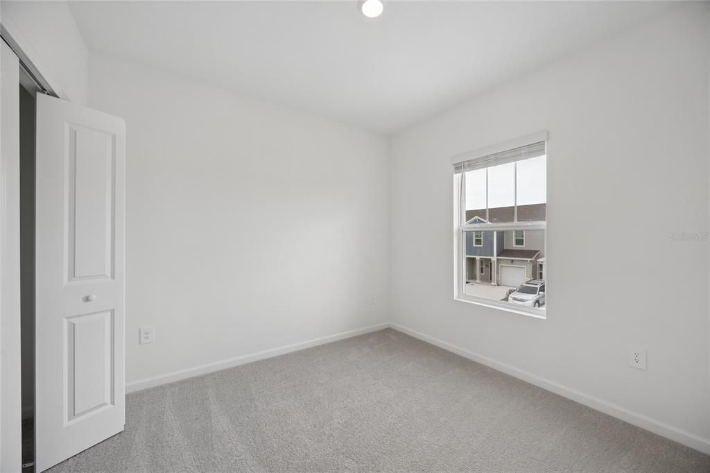 For Rent: $2,000 (3 beds, 2 baths, 1873 Square Feet)