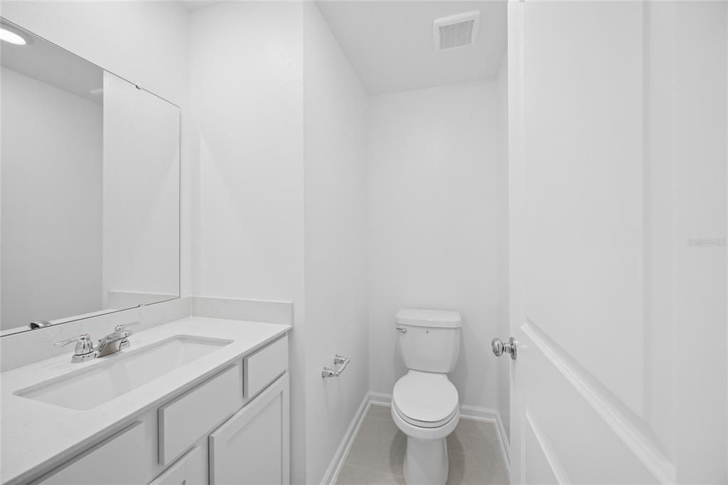 For Rent: $2,000 (3 beds, 2 baths, 1873 Square Feet)
