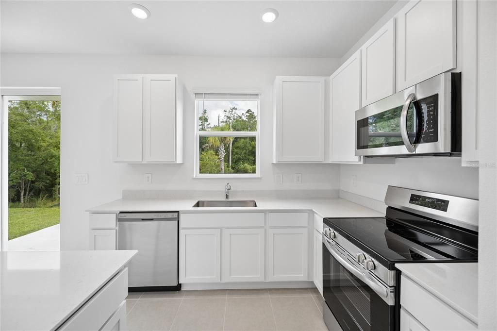For Rent: $2,000 (3 beds, 2 baths, 1873 Square Feet)