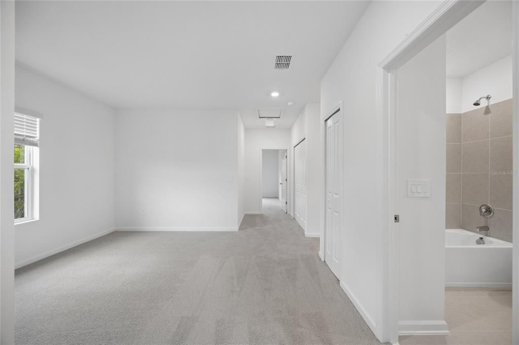 For Rent: $2,000 (3 beds, 2 baths, 1873 Square Feet)