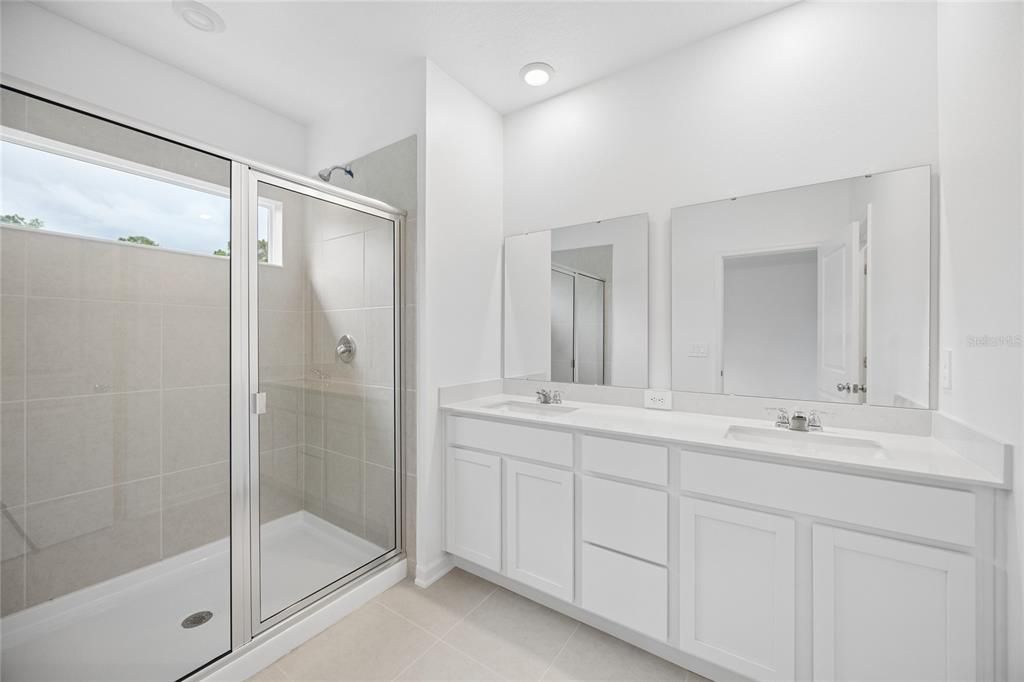 For Rent: $2,000 (3 beds, 2 baths, 1873 Square Feet)