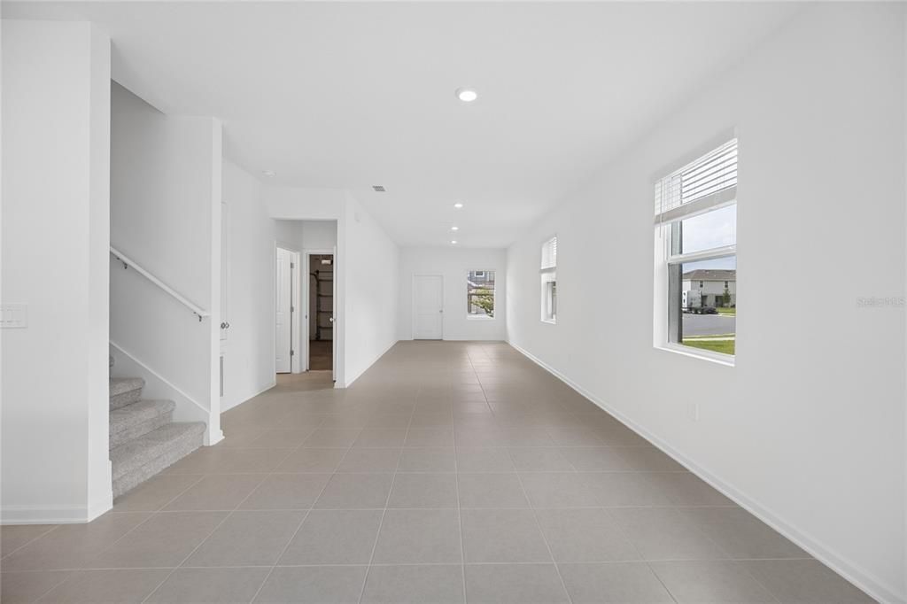 For Rent: $2,000 (3 beds, 2 baths, 1873 Square Feet)