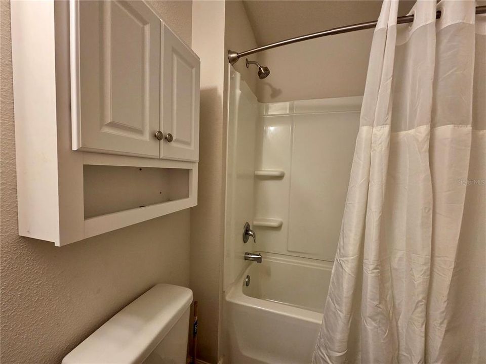 На продажу: $299,990 (4 спален, 2 ванн, 1602 Квадратных фут)