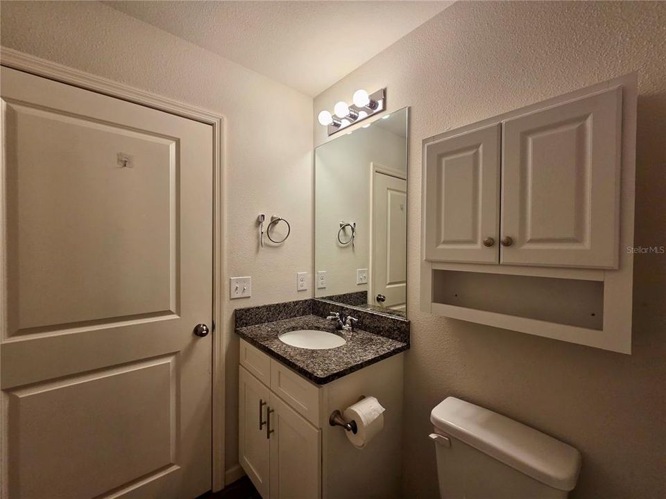 На продажу: $299,990 (4 спален, 2 ванн, 1602 Квадратных фут)