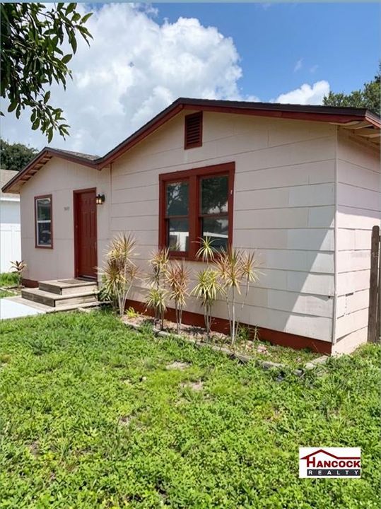 En Venta: $329,000 (2 camas, 1 baños, 1216 Pies cuadrados)