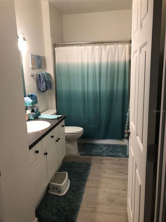 For Rent: $2,500 (3 beds, 2 baths, 1350 Square Feet)