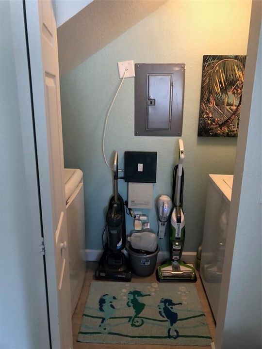 For Rent: $2,500 (3 beds, 2 baths, 1350 Square Feet)