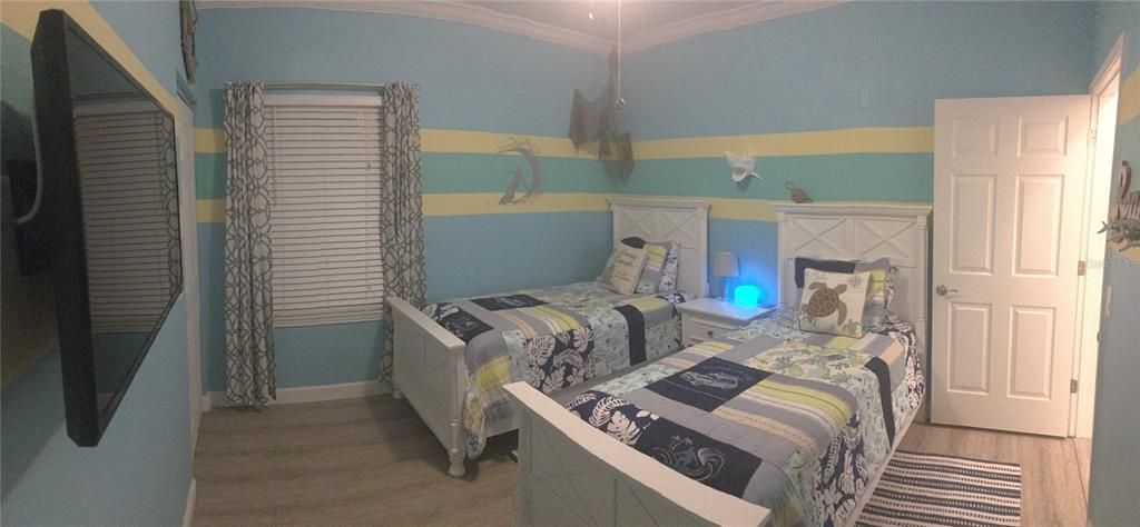 For Rent: $2,500 (3 beds, 2 baths, 1350 Square Feet)
