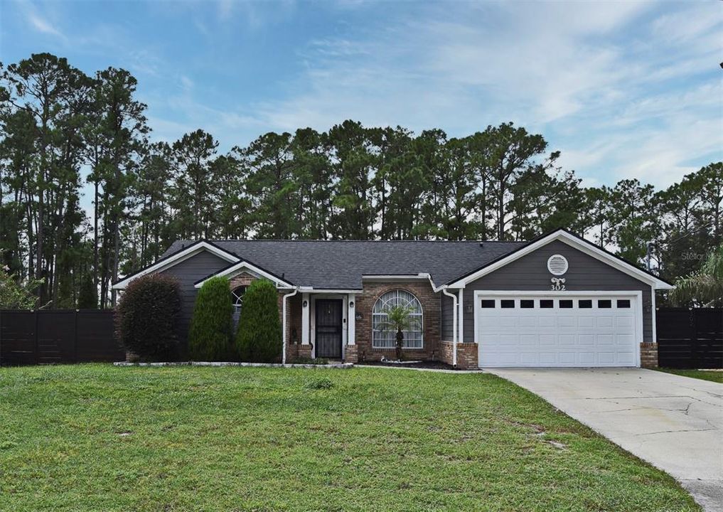 Active With Contract: $365,000 (3 beds, 2 baths, 1655 Square Feet)