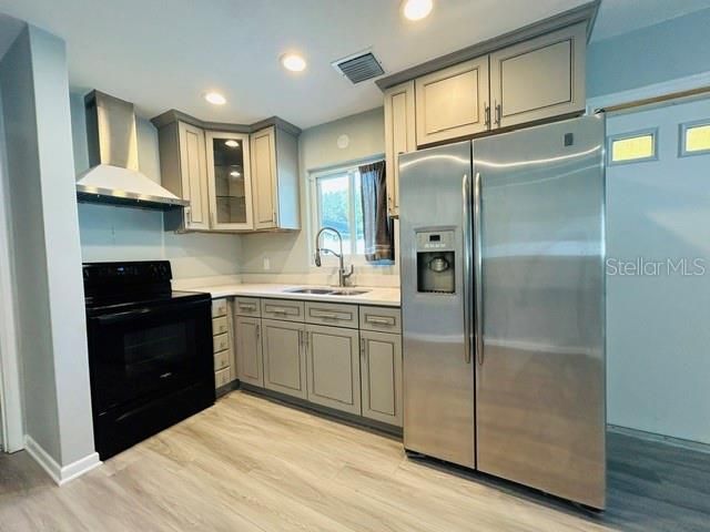 For Rent: $1,300 (1 beds, 1 baths, 500 Square Feet)