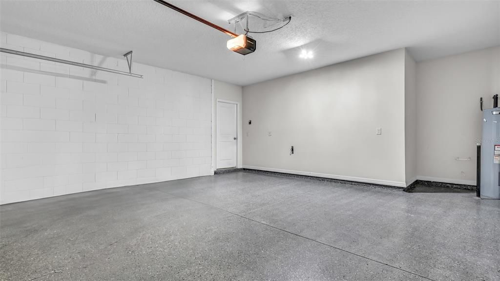 En Renta: $2,995 (4 camas, 3 baños, 2260 Pies cuadrados)