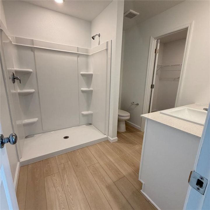 For Rent: $2,197 (4 beds, 2 baths, 1600 Square Feet)