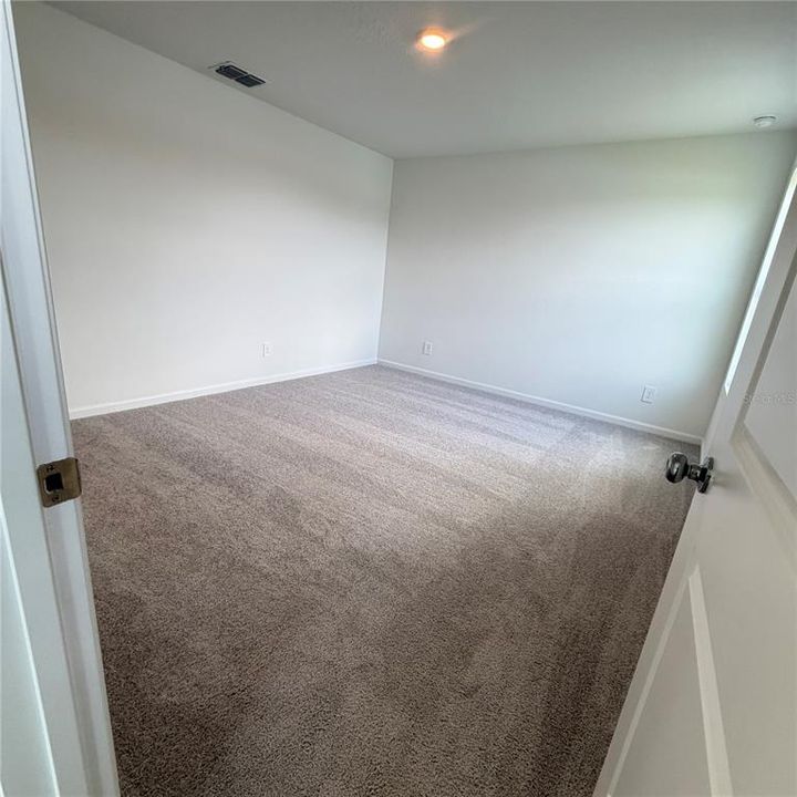 For Rent: $2,197 (4 beds, 2 baths, 1600 Square Feet)