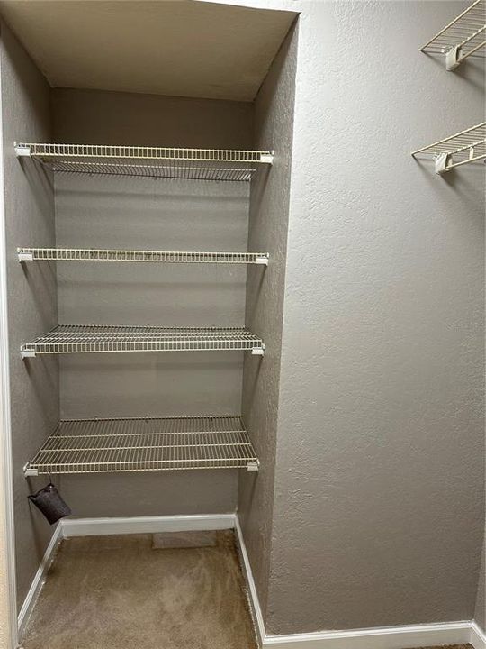 For Sale: $127,000 (1 beds, 1 baths, 588 Square Feet)