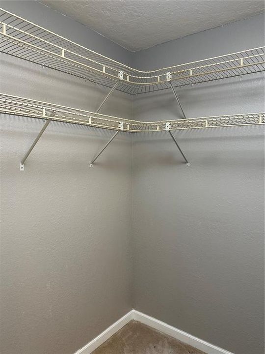 For Sale: $127,000 (1 beds, 1 baths, 588 Square Feet)