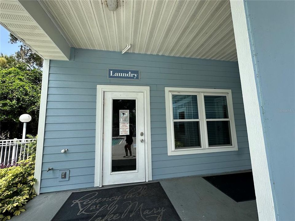 For Sale: $127,000 (1 beds, 1 baths, 588 Square Feet)