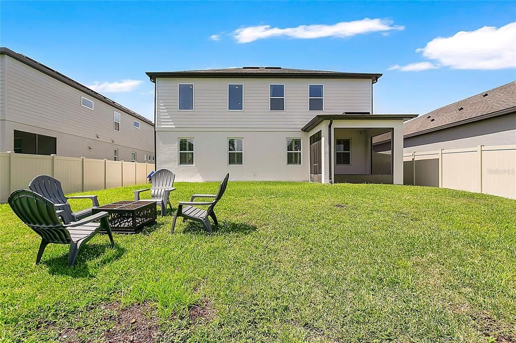 For Sale: $729,000 (5 beds, 3 baths, 2788 Square Feet)