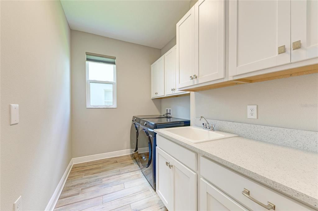 В аренду: $4,590 (4 спален, 4 ванн, 3172 Квадратных фут)
