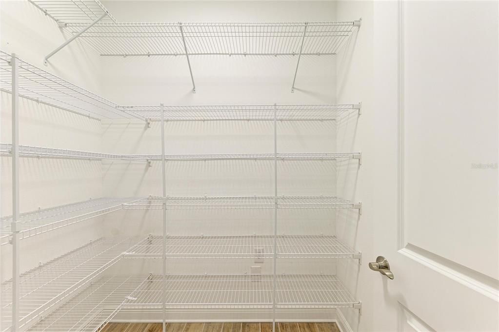 В аренду: $4,590 (4 спален, 4 ванн, 3172 Квадратных фут)