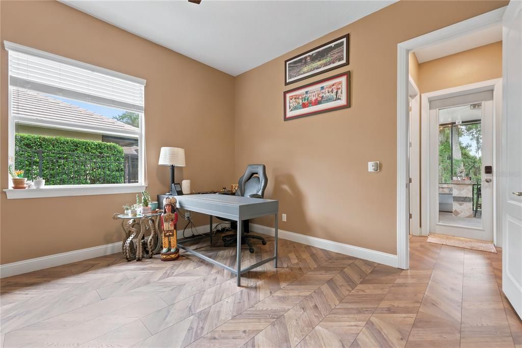 En Venta: $795,000 (4 camas, 3 baños, 3126 Pies cuadrados)