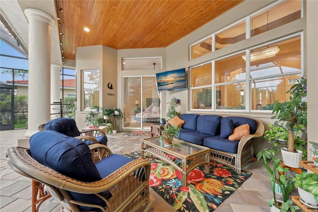 En Venta: $795,000 (4 camas, 3 baños, 3126 Pies cuadrados)