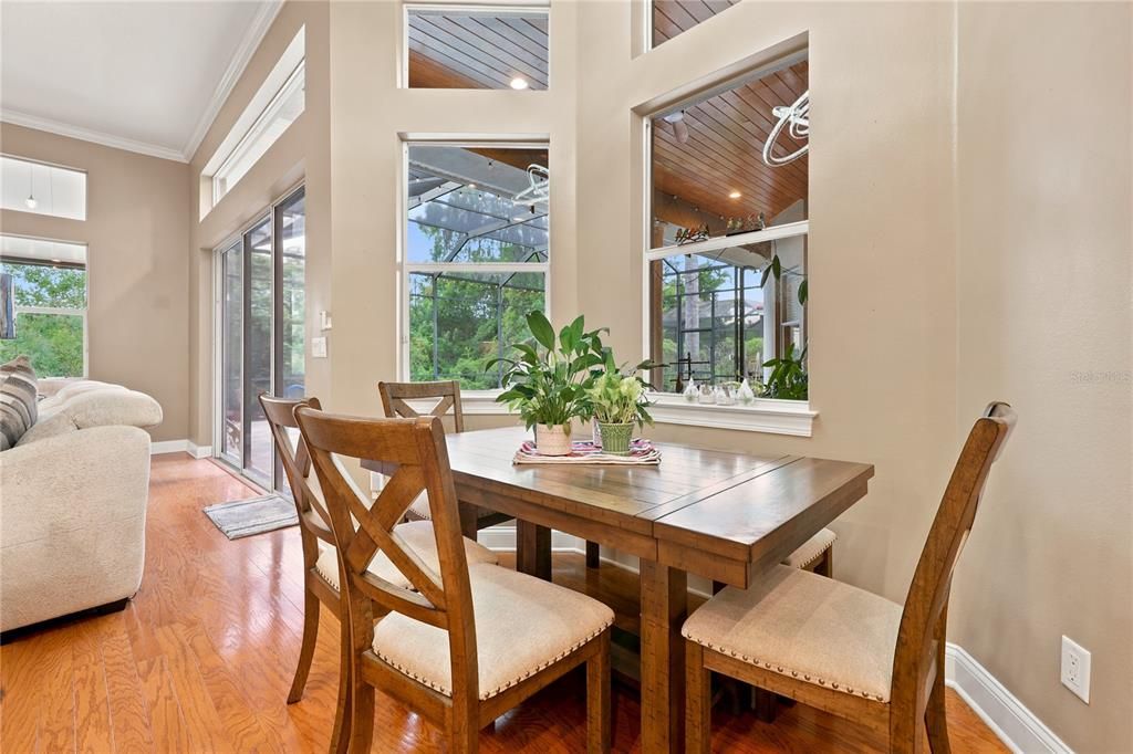En Venta: $795,000 (4 camas, 3 baños, 3126 Pies cuadrados)