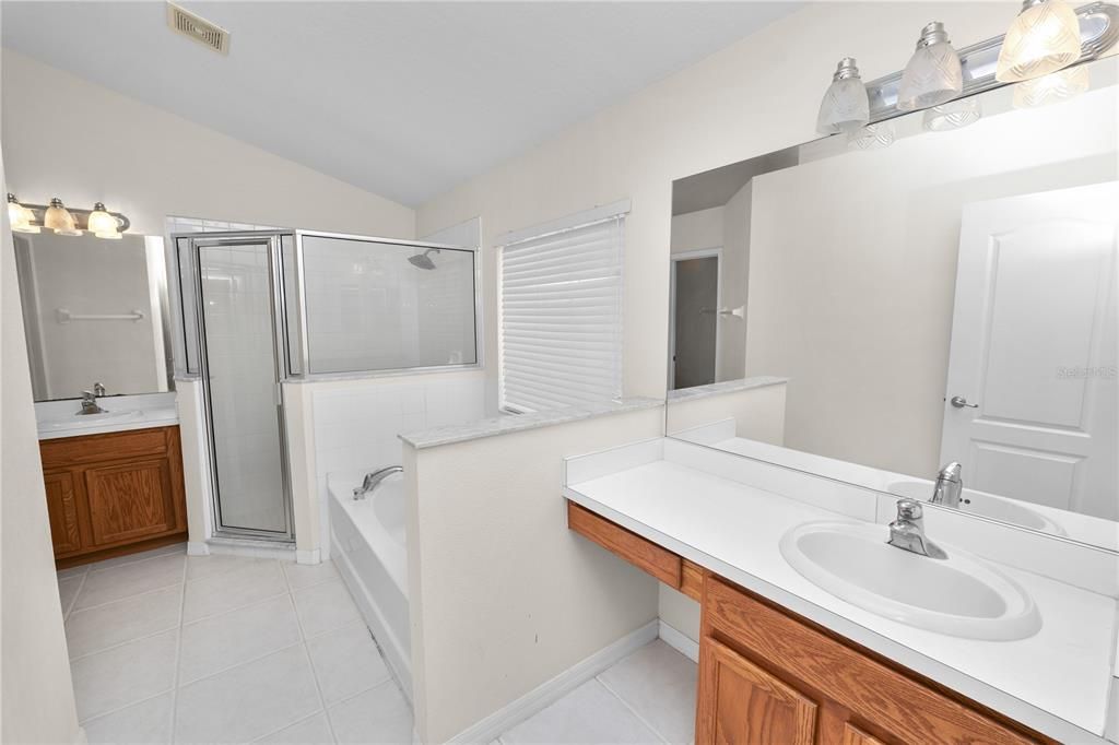 Active With Contract: $308,900 (3 beds, 2 baths, 1620 Square Feet)