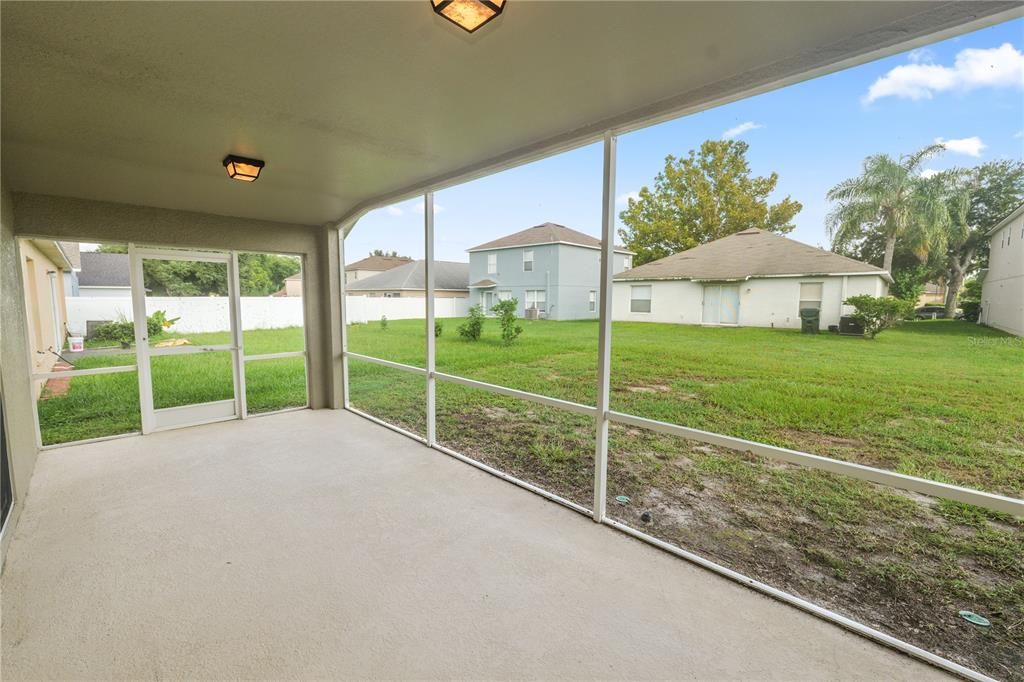 Active With Contract: $308,900 (3 beds, 2 baths, 1620 Square Feet)