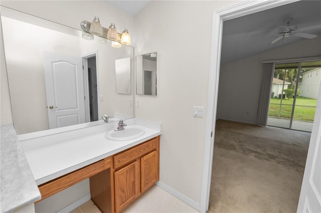 Active With Contract: $308,900 (3 beds, 2 baths, 1620 Square Feet)