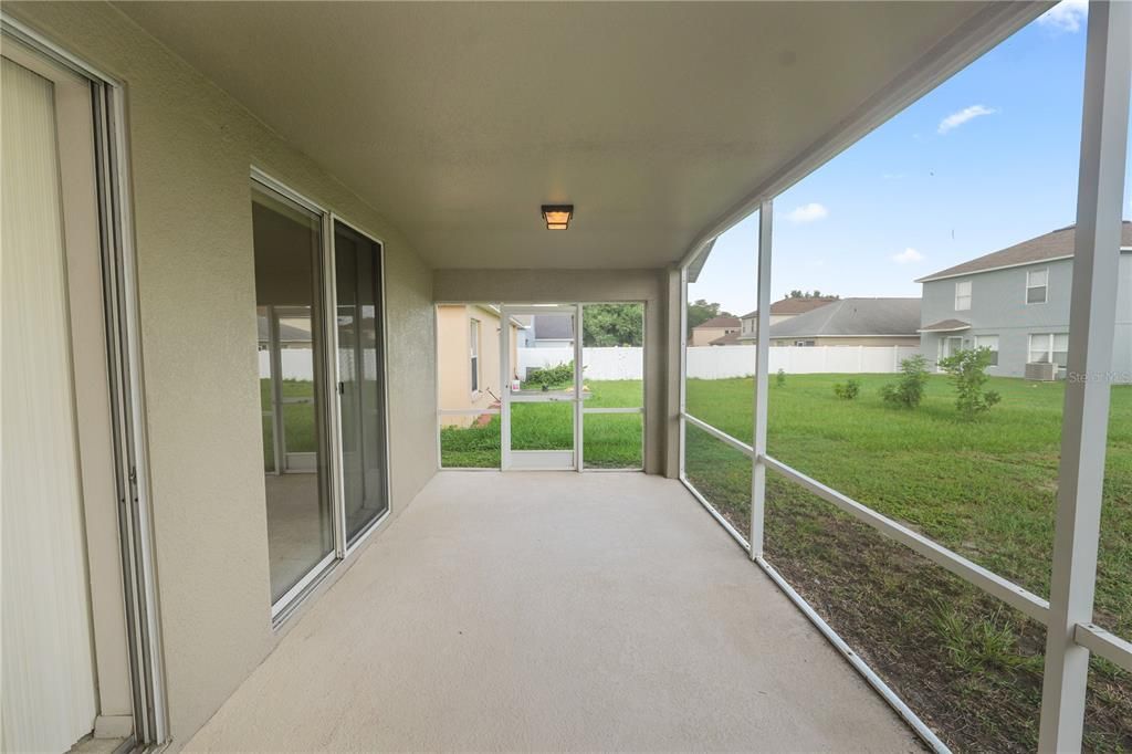 Active With Contract: $308,900 (3 beds, 2 baths, 1620 Square Feet)