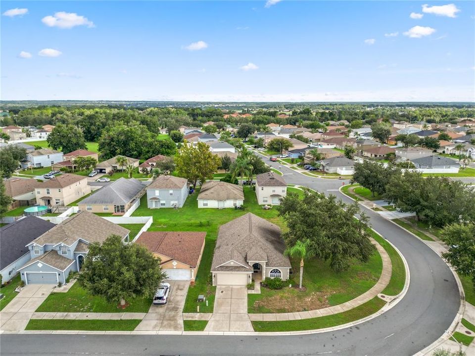 Active With Contract: $308,900 (3 beds, 2 baths, 1620 Square Feet)