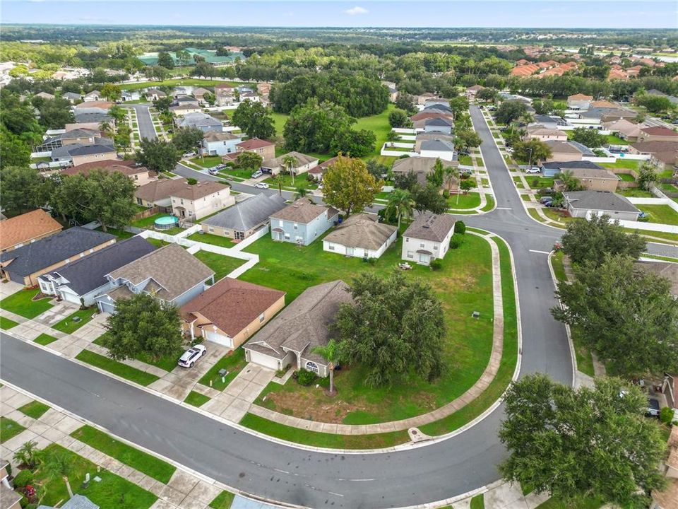 Active With Contract: $308,900 (3 beds, 2 baths, 1620 Square Feet)