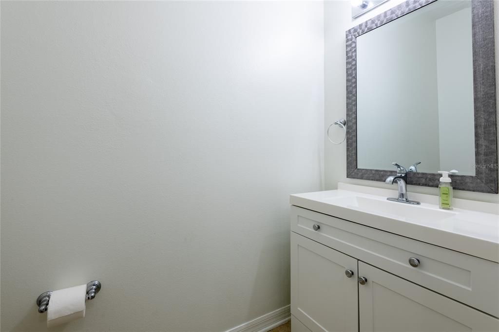 For Sale: $425,000 (4 beds, 2 baths, 2528 Square Feet)