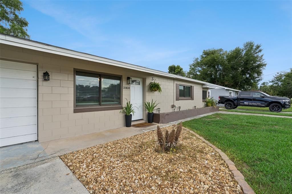 For Sale: $255,000 (2 beds, 2 baths, 1142 Square Feet)