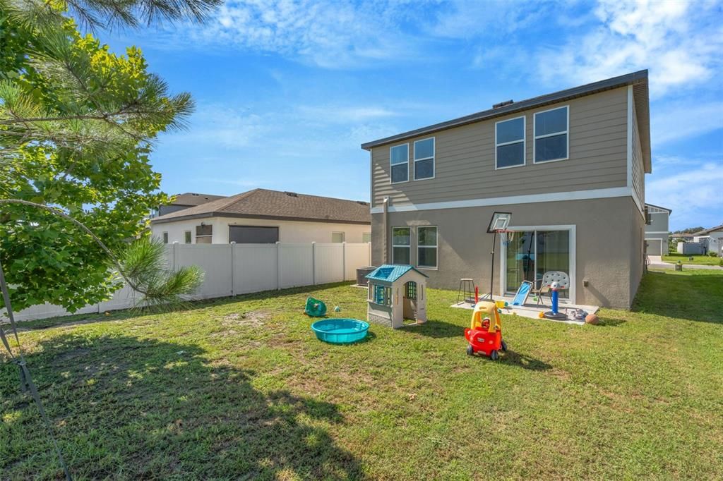 En Venta: $385,000 (4 camas, 3 baños, 2260 Pies cuadrados)