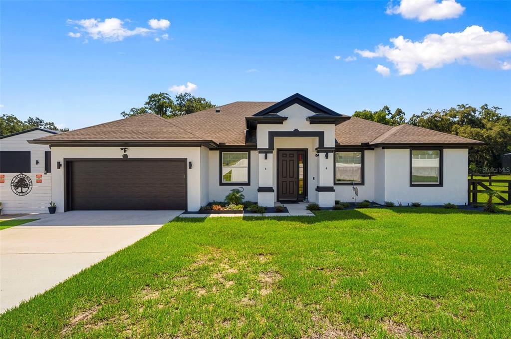 For Sale: $730,000 (4 beds, 2 baths, 2427 Square Feet)