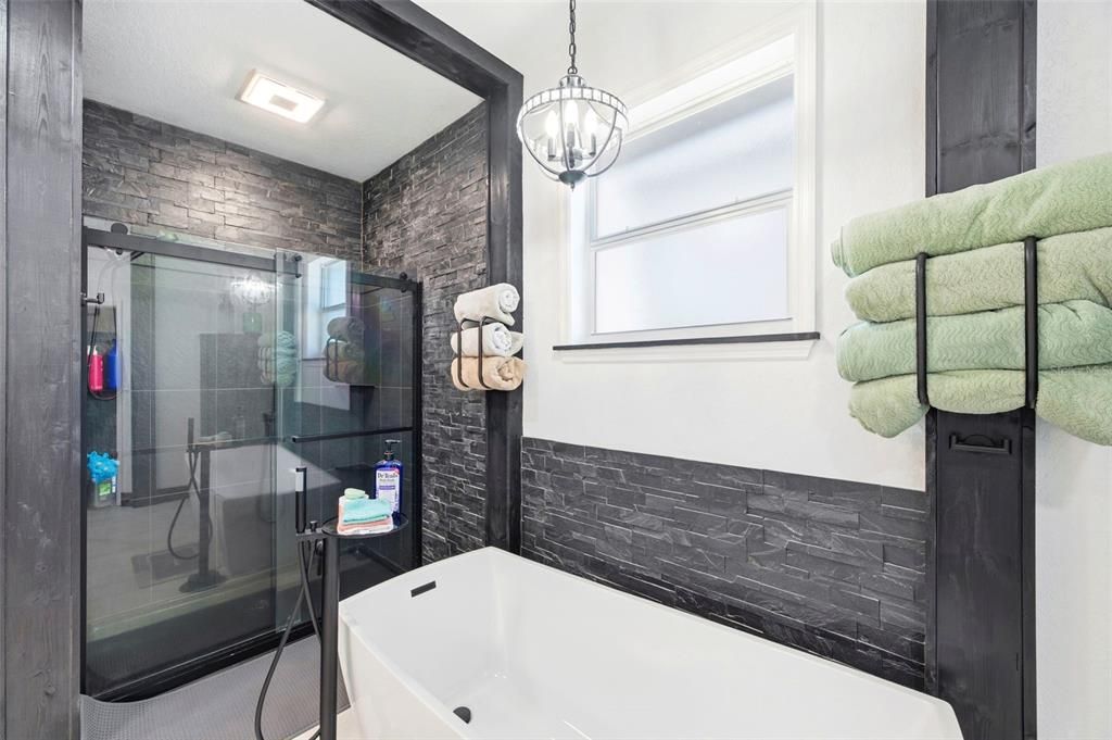 For Sale: $730,000 (4 beds, 2 baths, 2427 Square Feet)