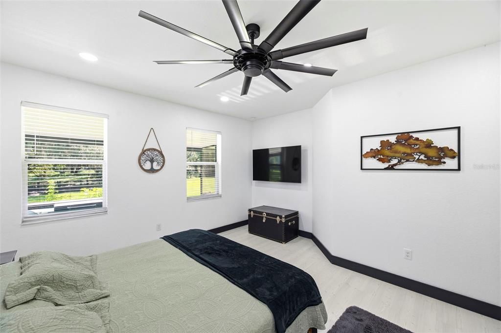 For Sale: $730,000 (4 beds, 2 baths, 2427 Square Feet)