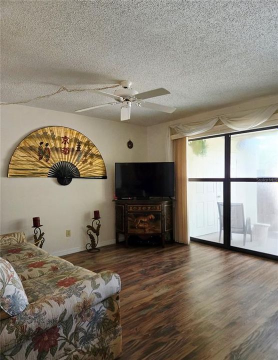 En Venta: $169,900 (3 camas, 1 baños, 897 Pies cuadrados)