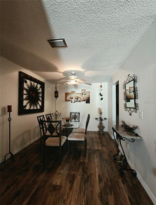 En Venta: $169,900 (3 camas, 1 baños, 897 Pies cuadrados)