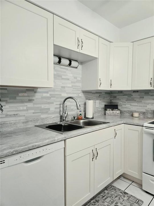 En Venta: $169,900 (3 camas, 1 baños, 897 Pies cuadrados)