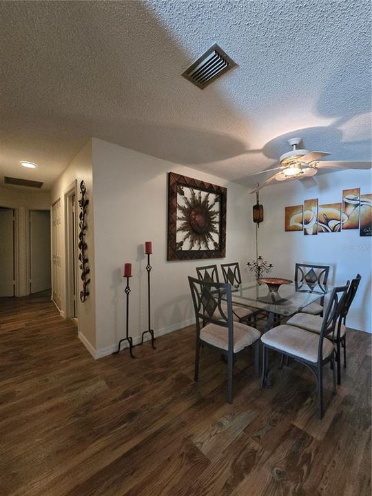 En Venta: $169,900 (3 camas, 1 baños, 897 Pies cuadrados)