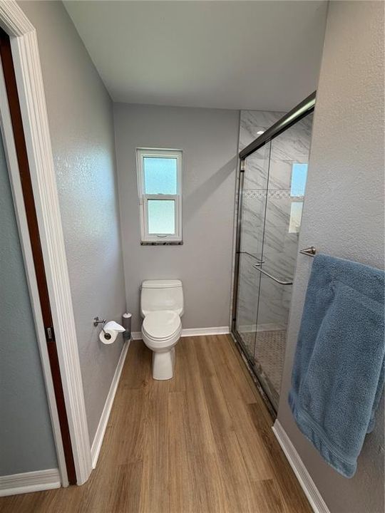 En Venta: $369,900 (3 camas, 2 baños, 2015 Pies cuadrados)