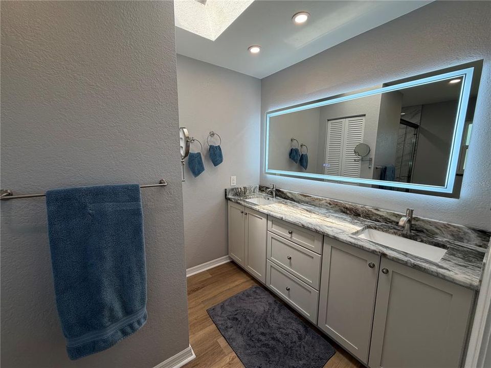 En Venta: $369,900 (3 camas, 2 baños, 2015 Pies cuadrados)