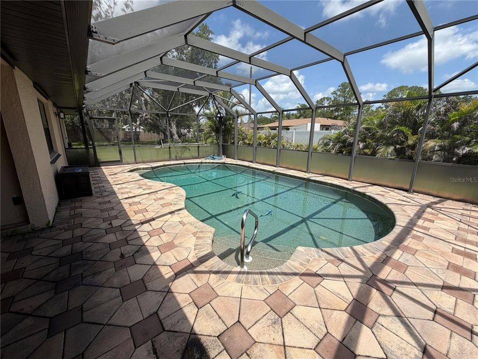 En Venta: $369,900 (3 camas, 2 baños, 2015 Pies cuadrados)