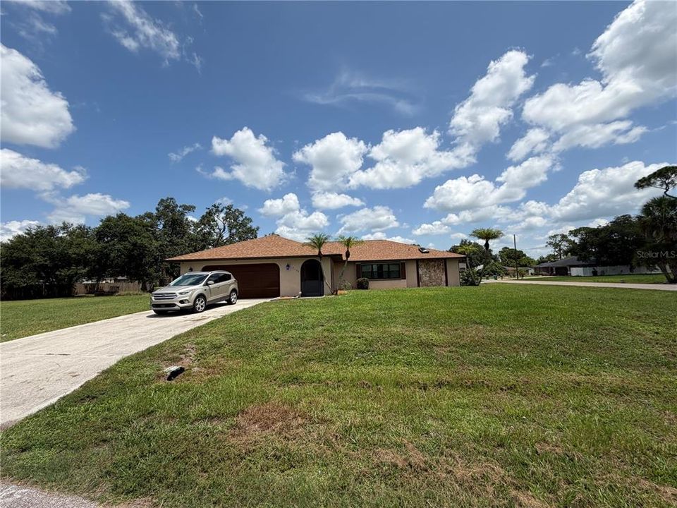 En Venta: $369,900 (3 camas, 2 baños, 2015 Pies cuadrados)