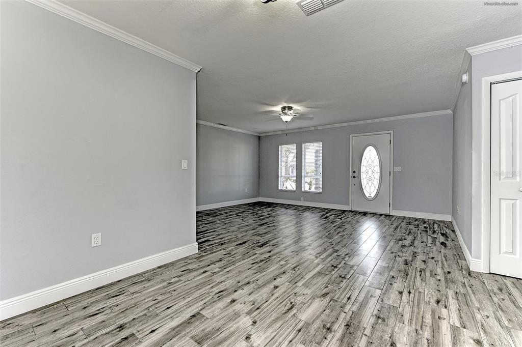 En Renta: $2,595 (3 camas, 2 baños, 1494 Pies cuadrados)